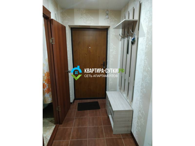 Снять студию посуточно. Киров, Ул. Московская 121 К 1 Кв. 135